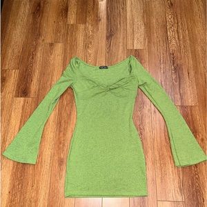 Green bell long sleeve Mini Dress 💚